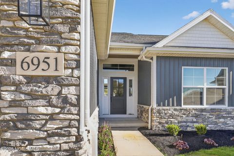 Tiny photo for 6951 Red Stag Court, Whitehouse, OH 43571 (MLS # 10000258)