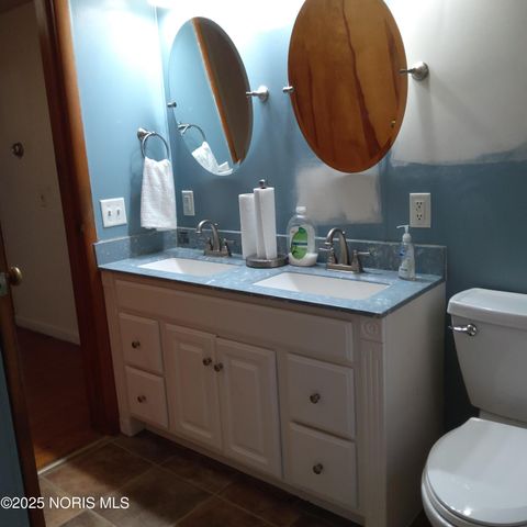 Tiny photo for 229 Glenwood Drive, Defiance, OH 43512 (MLS # 10000668)