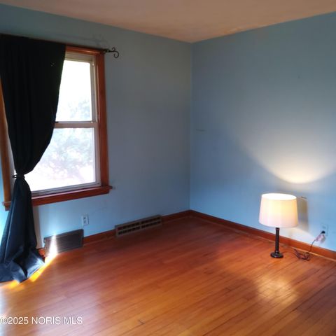 Tiny photo for 229 Glenwood Drive, Defiance, OH 43512 (MLS # 10000668)