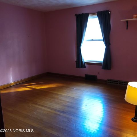 Tiny photo for 229 Glenwood Drive, Defiance, OH 43512 (MLS # 10000668)