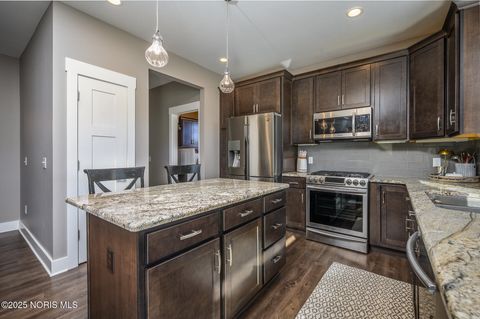 Tiny photo for 3289 Chasenwood Way, Perrysburg, OH 43551 (MLS # 10000900)