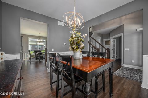 Tiny photo for 3289 Chasenwood Way, Perrysburg, OH 43551 (MLS # 10000900)