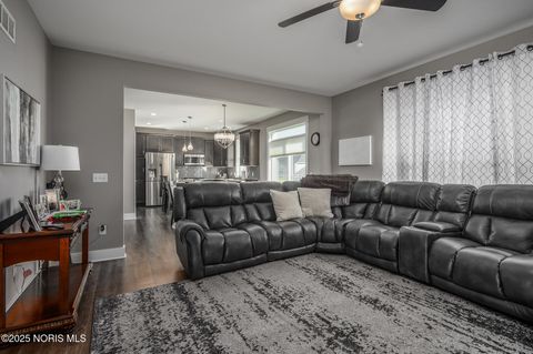 Tiny photo for 3289 Chasenwood Way, Perrysburg, OH 43551 (MLS # 10000900)