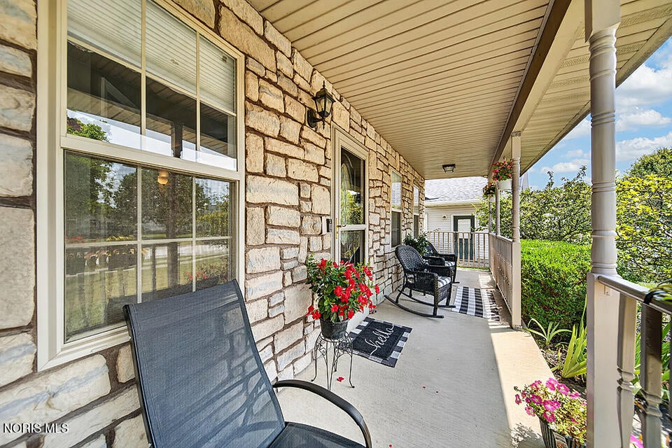 1532 Autumn Drive