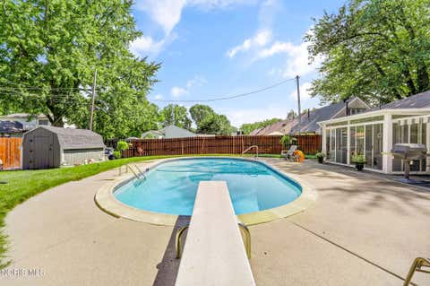 Tiny photo for 5706 Armada Drive, Toledo, OH 43623 (MLS # 10011690)