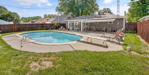 Tiny photo for 5706 Armada Drive, Toledo, OH 43623 (MLS # 10011690)