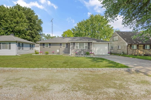 Tiny photo for 5706 Armada Drive, Toledo, OH 43623 (MLS # 10011690)