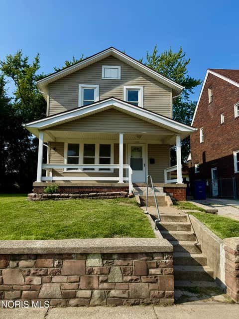 Photo of 1742 Brussels Street, Toledo, OH 43613 (MLS # 10012346)