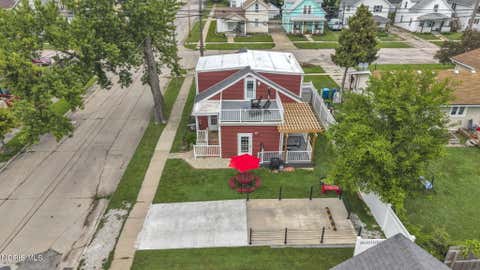 Tiny photo for 902 E 2nd Street, Port Clinton, OH 43452 (MLS # 10011977)