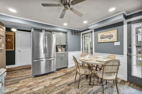 Tiny photo for 902 E 2nd Street, Port Clinton, OH 43452 (MLS # 10011977)