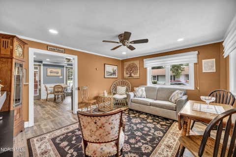 Tiny photo for 902 E 2nd Street, Port Clinton, OH 43452 (MLS # 10011977)