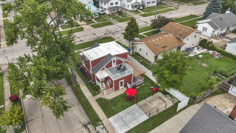 Tiny photo for 902 E 2nd Street, Port Clinton, OH 43452 (MLS # 10011977)