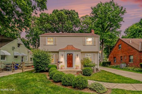 Tiny photo for 4131 Rugby Drive, Toledo, OH 43614 (MLS # 10010016)