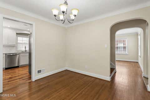 Tiny photo for 4131 Rugby Drive, Toledo, OH 43614 (MLS # 10010016)
