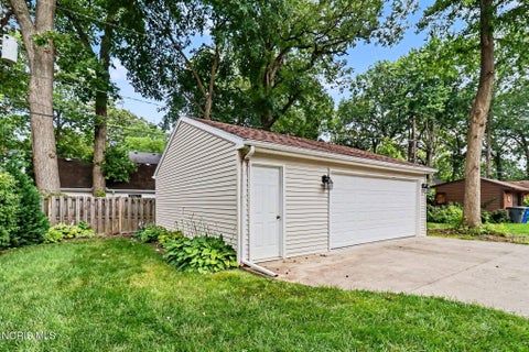 Tiny photo for 4131 Rugby Drive, Toledo, OH 43614 (MLS # 10010016)