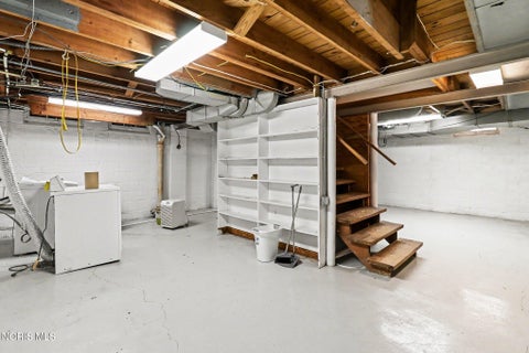 Tiny photo for 4131 Rugby Drive, Toledo, OH 43614 (MLS # 10010016)