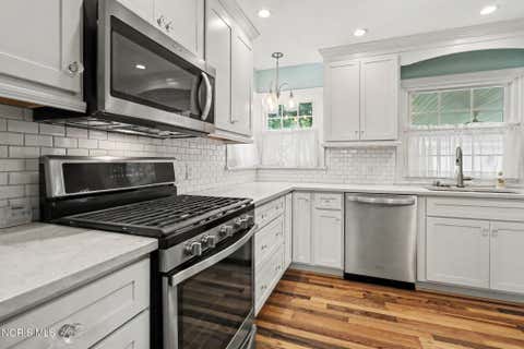 Tiny photo for 4131 Rugby Drive, Toledo, OH 43614 (MLS # 10010016)