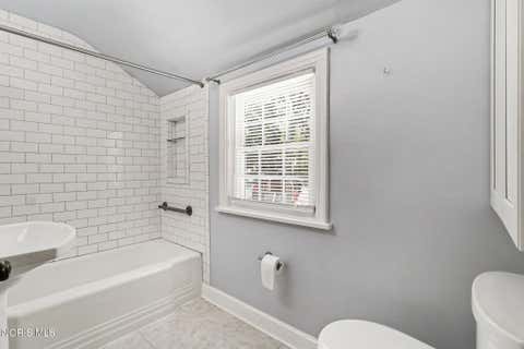 Tiny photo for 4131 Rugby Drive, Toledo, OH 43614 (MLS # 10010016)