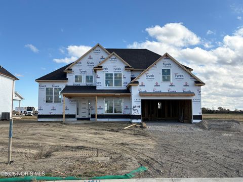 Photo of 1004 Ellesmere Drive, Perrysburg, OH 43551 (MLS # 6134774)