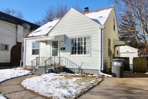 Tiny photo for 3713 Drexel Drive, Toledo, OH 43612 (MLS # 10002155)