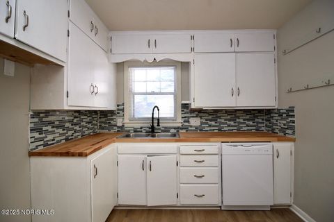 Tiny photo for 3713 Drexel Drive, Toledo, OH 43612 (MLS # 10002155)