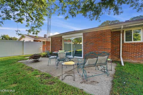 Tiny photo for 6051 E Benalex Drive, Toledo, OH 43612 (MLS # 10011523)