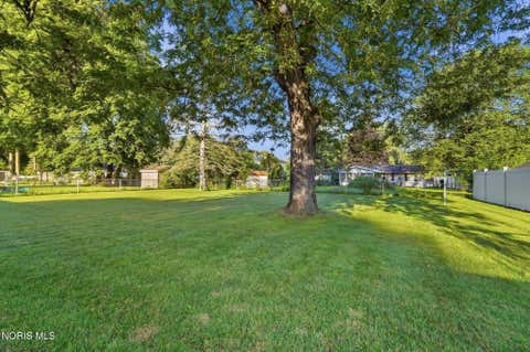 Tiny photo for 6051 E Benalex Drive, Toledo, OH 43612 (MLS # 10011523)