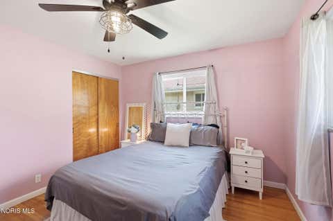 Tiny photo for 6051 E Benalex Drive, Toledo, OH 43612 (MLS # 10011523)