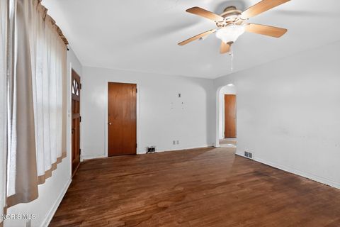 Tiny photo for 655 Park Avenue, Galion, OH 44833 (MLS # 10004265)