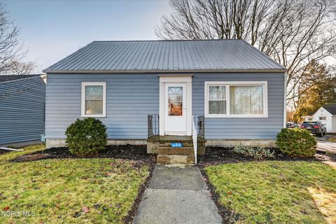 Photo of 655 Park Avenue, Galion, OH 44833 (MLS # 10004265)