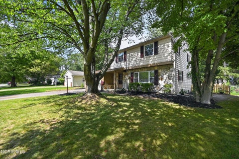 Tiny photo for 1861 Lynbrook Drive, Toledo, OH 43614 (MLS # 10011462)