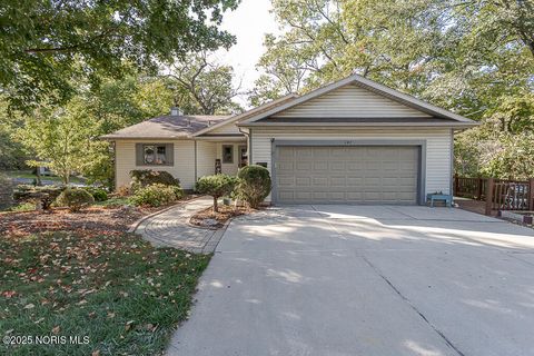 Tiny photo for 147 Colony Road, Rossford, OH 43460 (MLS # 10000050)