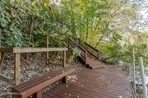 Tiny photo for 147 Colony Road, Rossford, OH 43460 (MLS # 10000050)