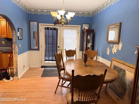 Tiny photo for 1127 Varland Avenue, Toledo, OH 43605 (MLS # 10002505)