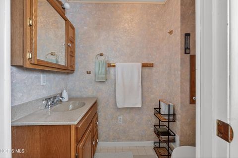 Tiny photo for 4736 Wickford Dr. W Dr, Sylvania, OH 43560 (MLS # 10005556)