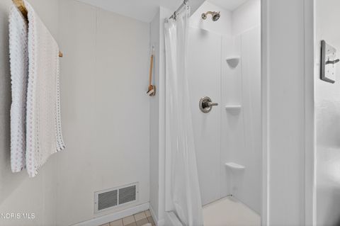 Tiny photo for 4736 Wickford Dr. W Dr, Sylvania, OH 43560 (MLS # 10005556)