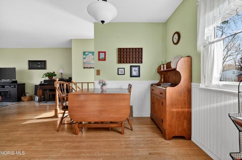 Tiny photo for 4736 Wickford Dr. W Dr, Sylvania, OH 43560 (MLS # 10005556)