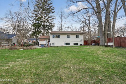 Tiny photo for 4736 Wickford Dr. W Dr, Sylvania, OH 43560 (MLS # 10005556)