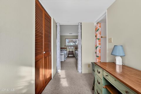 Tiny photo for 4736 Wickford Dr. W Dr, Sylvania, OH 43560 (MLS # 10005556)