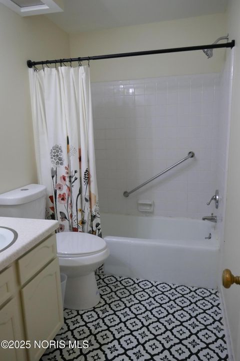 Tiny photo for 3010 W Central Avenue #Apt 115, Toledo, OH 43606 (MLS # 10000468)