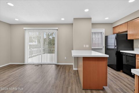 Tiny photo for 4426 Rose Garden Drive # 4, Toledo, OH 43623 (MLS # 10003374)