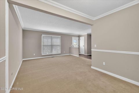 Tiny photo for 4426 Rose Garden Drive # 4, Toledo, OH 43623 (MLS # 10003374)