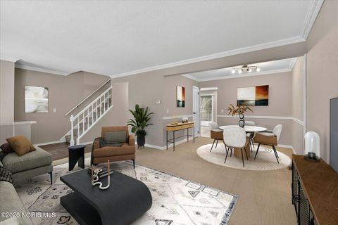 Tiny photo for 4426 Rose Garden Drive # 4, Toledo, OH 43623 (MLS # 10003374)