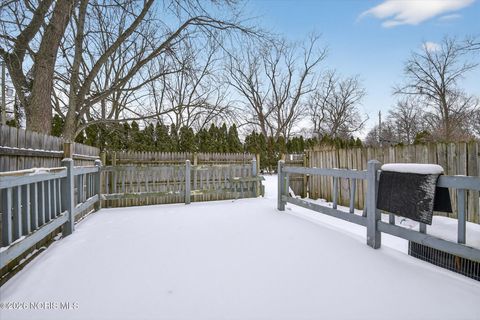 Tiny photo for 4426 Rose Garden Drive # 4, Toledo, OH 43623 (MLS # 10003374)