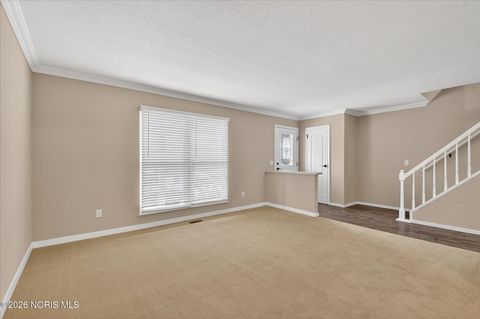 Tiny photo for 4426 Rose Garden Drive # 4, Toledo, OH 43623 (MLS # 10003374)