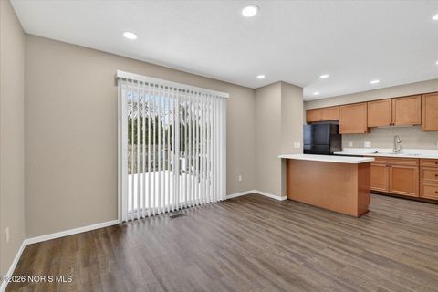 Tiny photo for 4426 Rose Garden Drive # 4, Toledo, OH 43623 (MLS # 10003374)