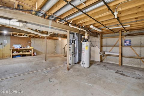 Tiny photo for 4426 Rose Garden Drive # 4, Toledo, OH 43623 (MLS # 10003374)