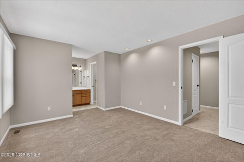 Tiny photo for 4426 Rose Garden Drive # 4, Toledo, OH 43623 (MLS # 10003374)