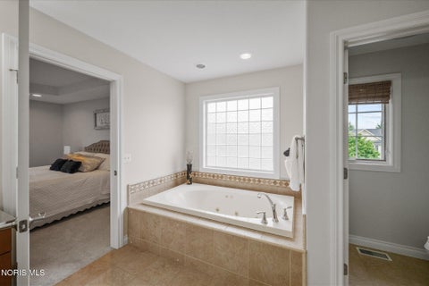 Tiny photo for 9407 Saint Angelas Way, Sylvania, OH 43560 (MLS # 10013646)