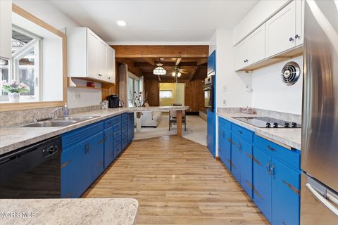 Tiny photo for 5163 Fairgreen Drive, Toledo, OH 43613 (MLS # 10004595)